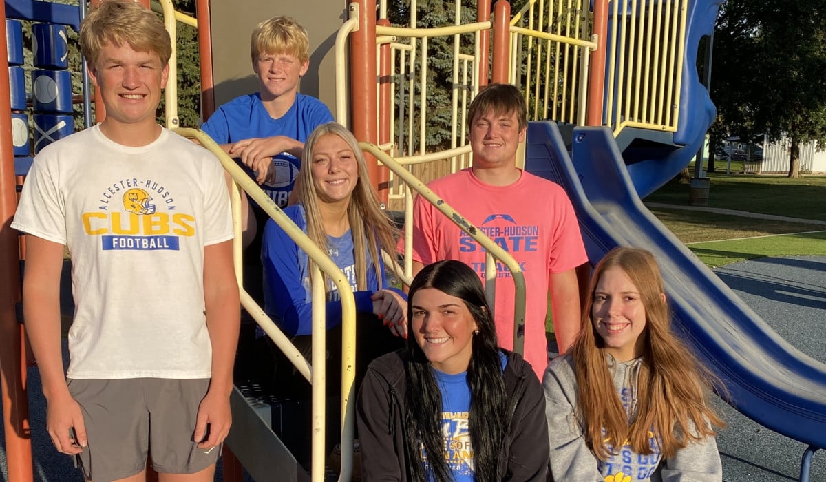 casual senior royalty